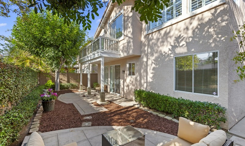 Cliffwood back of home and patio